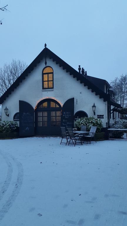 Bed En Brood De Veenhoeve Acomodação com café da manhã Nieuwveen Exterior foto